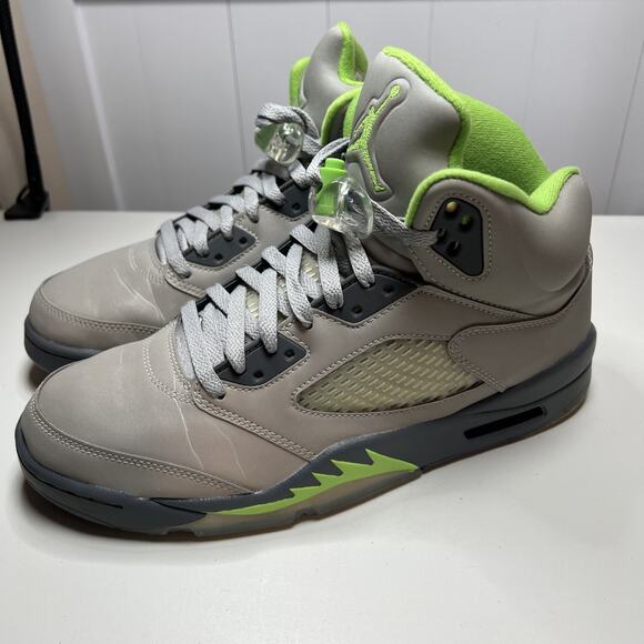 Size 11 - Jordan 5 Retro Green Bean - Picture 1 of 8